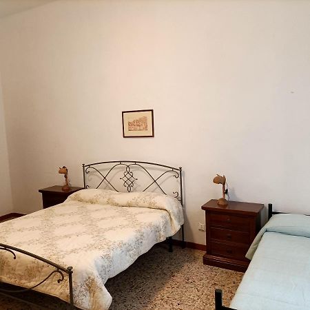 Antica Casa Ceccardi Appartement Livorno Buitenkant foto