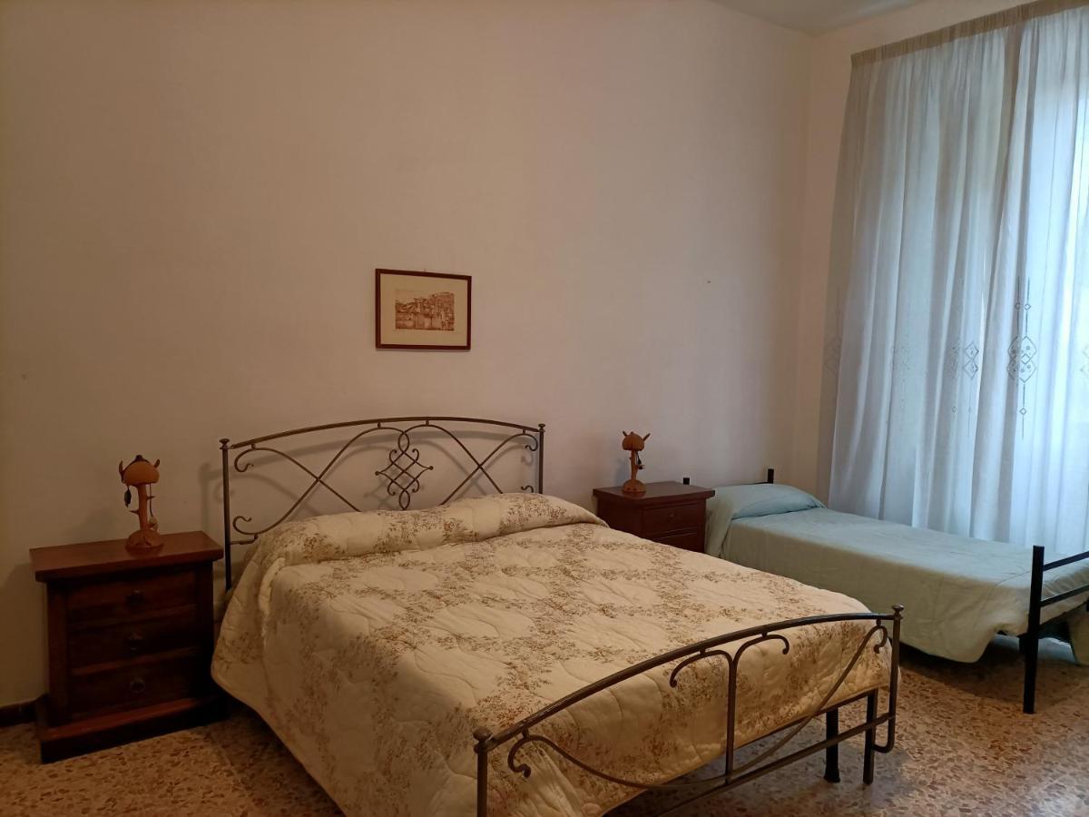 Antica Casa Ceccardi Appartement Livorno Buitenkant foto