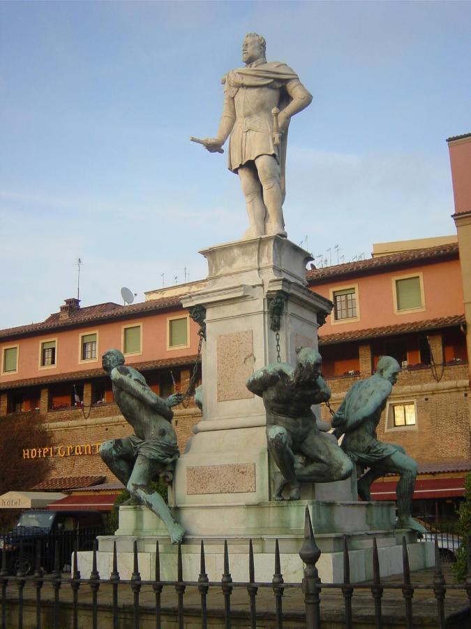 Antica Casa Ceccardi Appartement Livorno Buitenkant foto